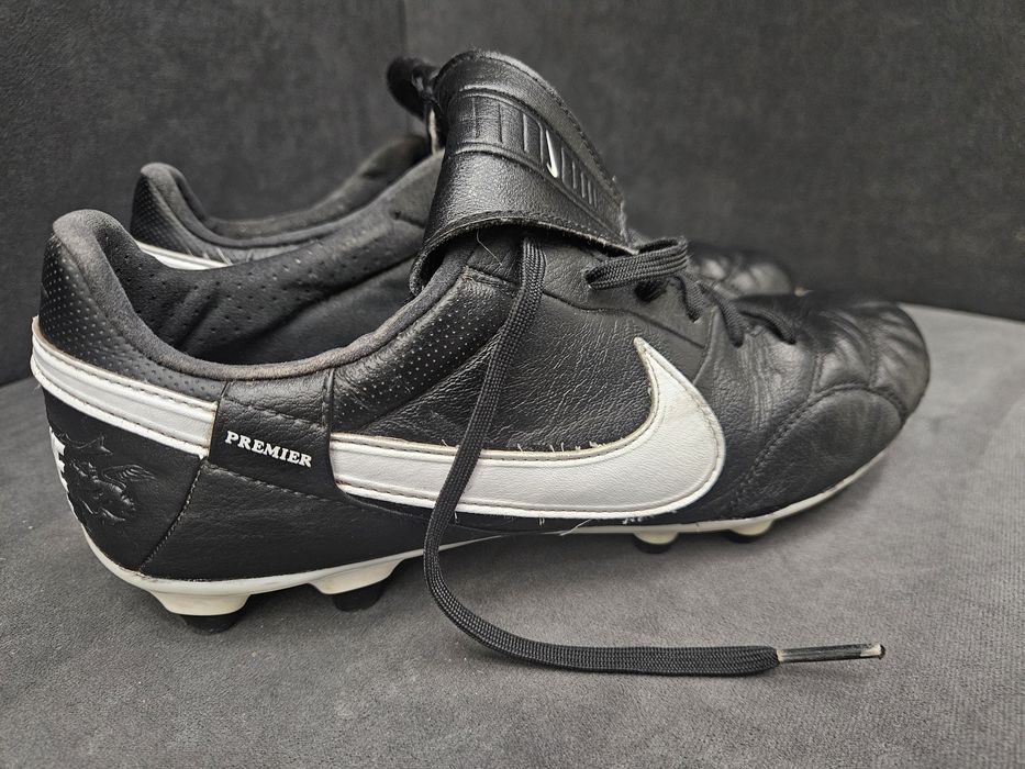 Sprzedam buty piłkarskie korki Nike Tiempo Premier 3 w rozm. 40,5