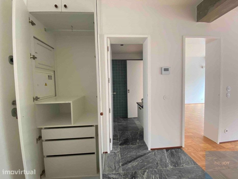 Apartamento T1 para venda no centro histórico do Porto