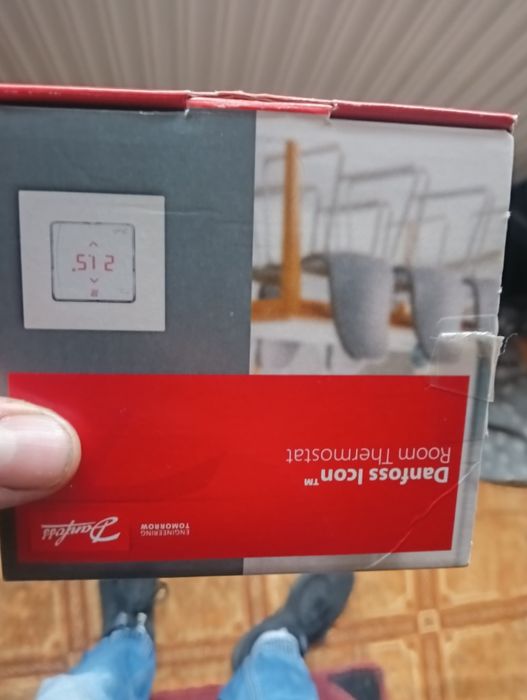 Danfos termostat pokojowy nowy