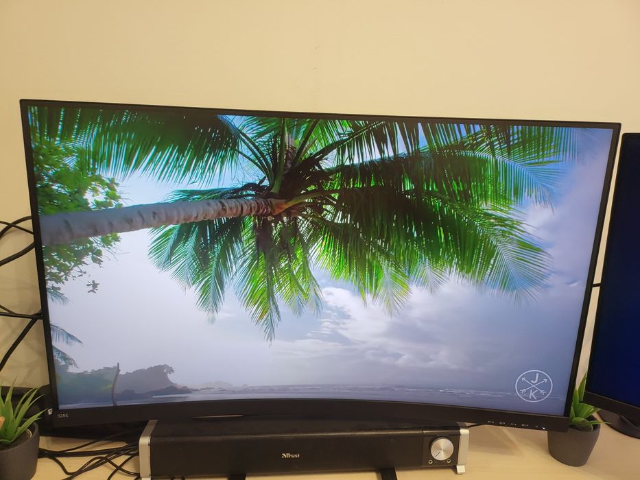Monitor curvo 4k uhd 32" polegadas