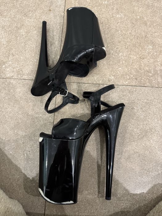 Босоніжки четвірки Pleaser чорні лакові, розмір 8