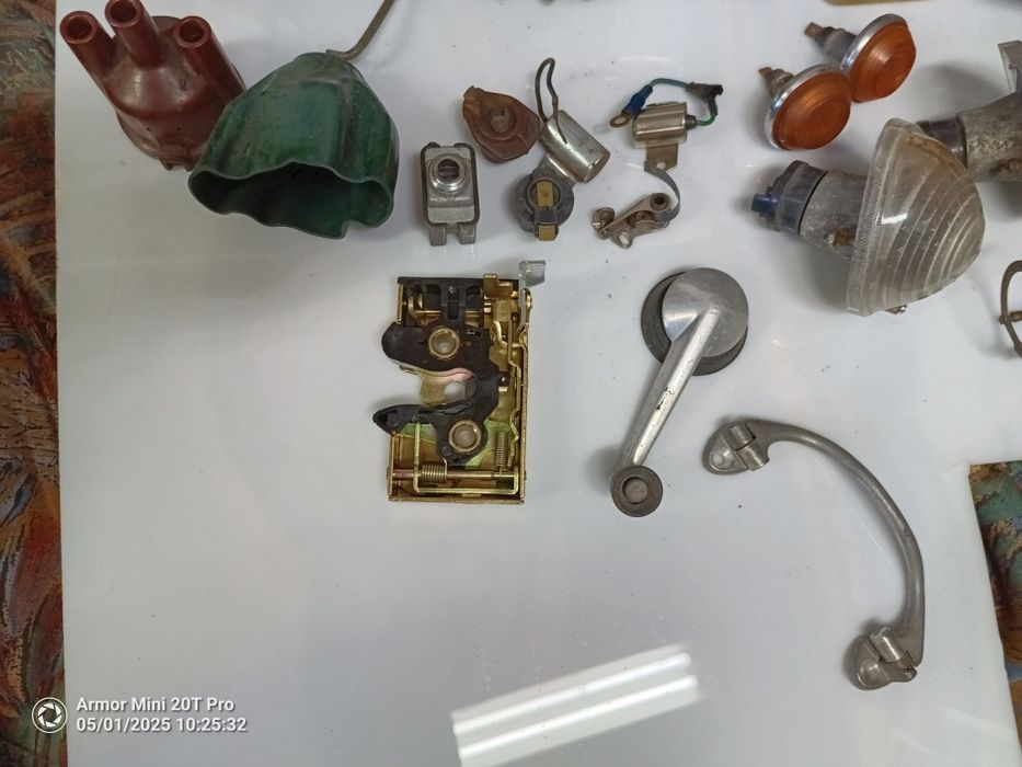 material carros antigos, mini 850, fiat 126, seat ibiza