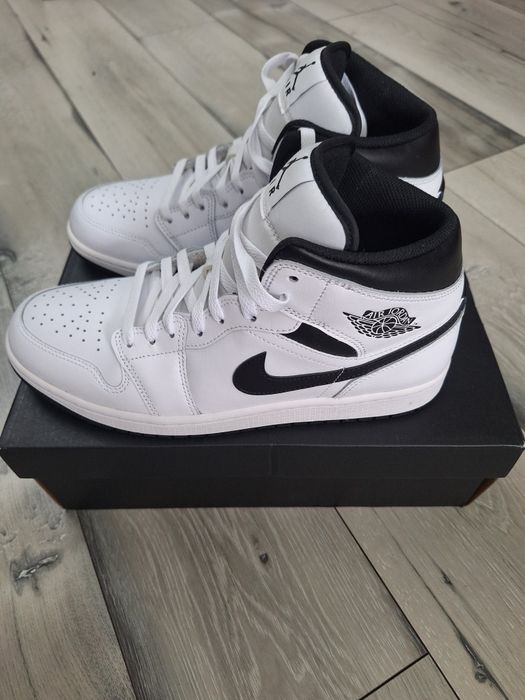 Air Jordan 1 Mid