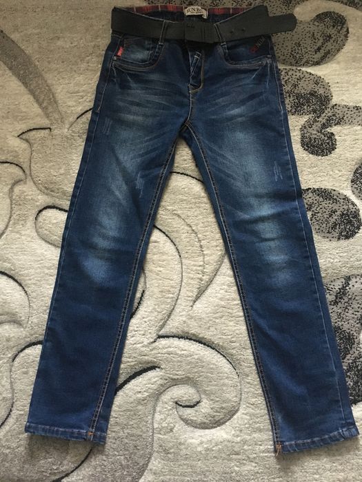 Джинсы на мальчика.