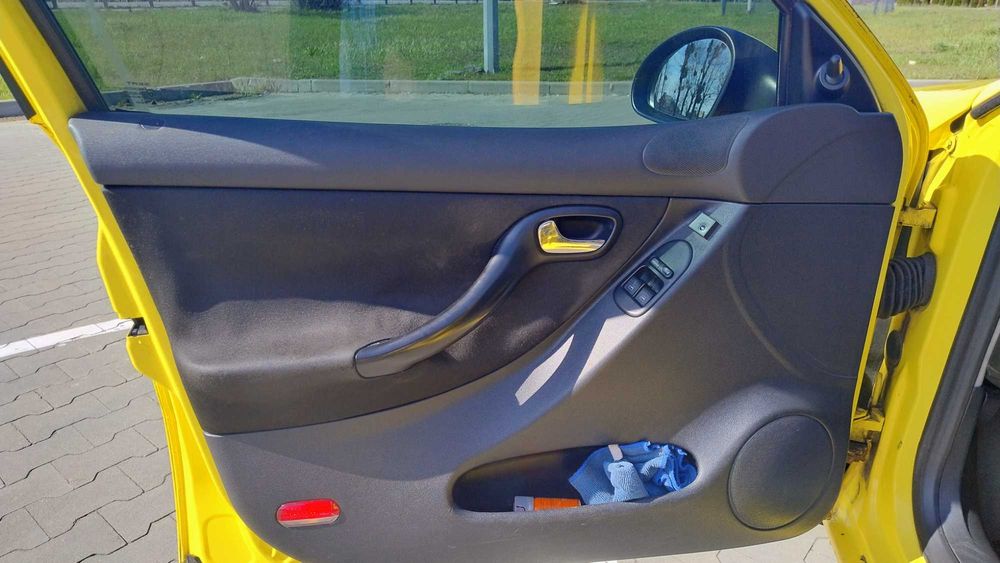 продам авто SEAT LEON 2003