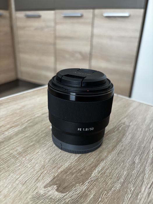 Обʼєктив Sony 50mm f1.8
