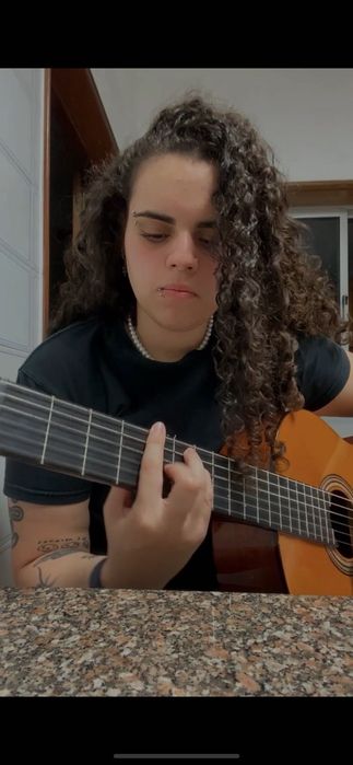 Aula de Guitarra acústica para iniciantes