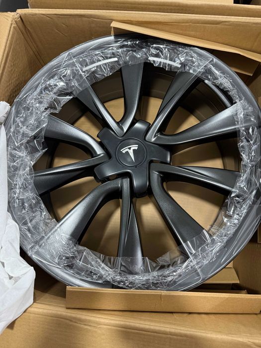 Jantes 20 Tesla Originais Stiletto Gunpowder IGUAIS A NOVAS  + Pneus