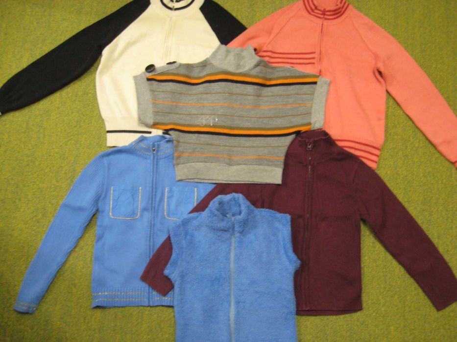 Кофта свитер жилетка