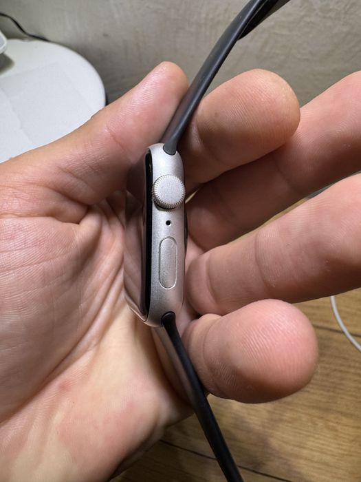 Apple Watch se 44 mm акб 100% гарний  стан