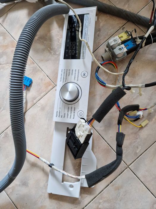 LG F4WN408N0 - Máquina de lavar Roupa - Peças todo o tipo