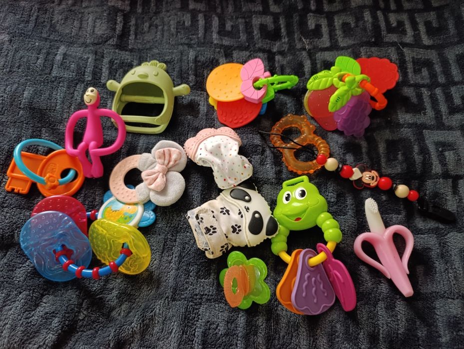 Іграшки погремушки