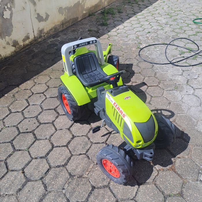 Trator de brincar