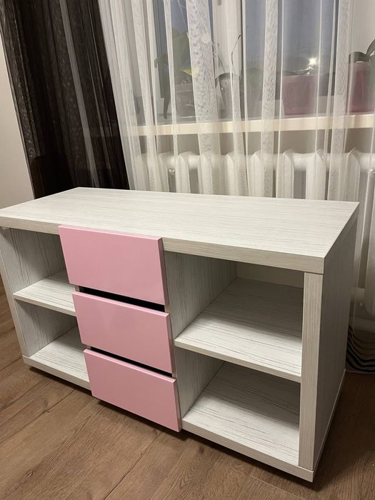 Сучасна тумба з фасадами MDF та стіл