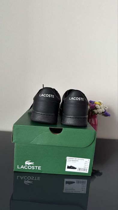 Кеди lacoste, чорні шкіряні кеди lacoste, women's carnaby set leather sneakers, 50sfa0056