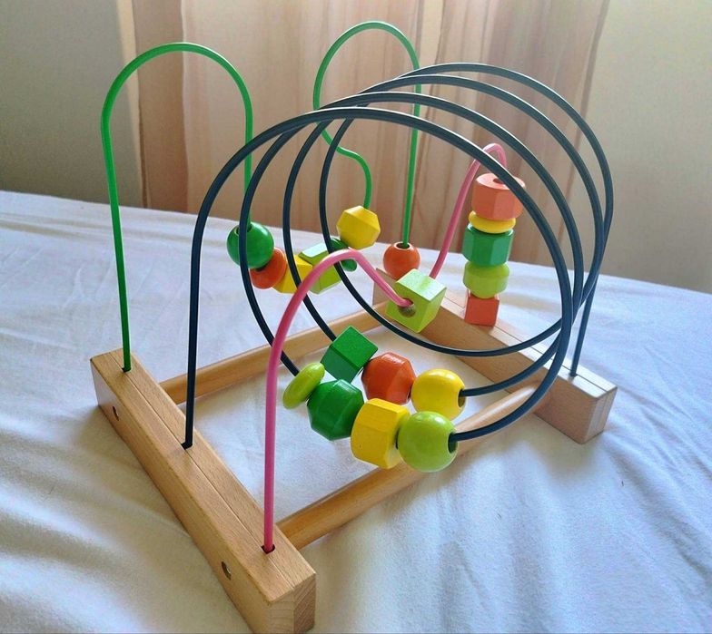 Brinquedos dedacticos para bebe e crianca 5eur cada