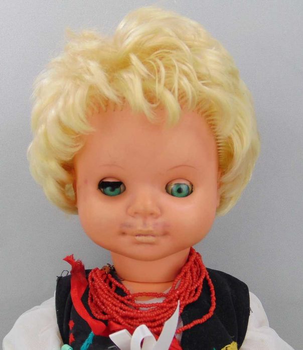 Lalka PRL w stroju ludowym - wysokość 50 cm