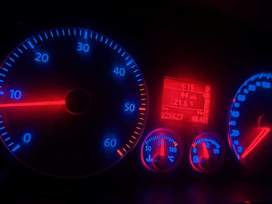 Volkswagen Golf V 1.9 TDI DSG – 2006