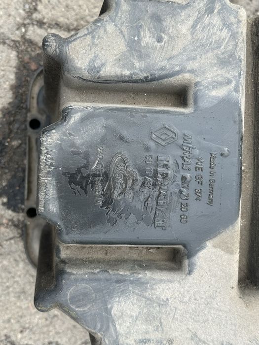 Піддон оливний Renault Magnum E-Tech евро 3 400/440/480, пластик
