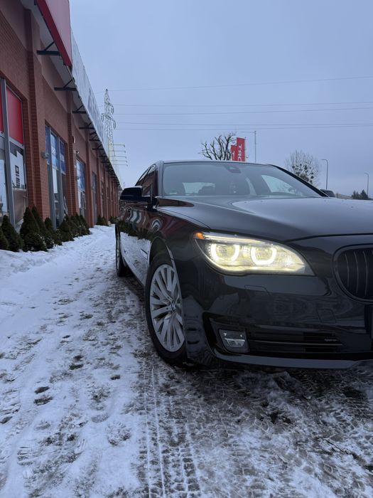 Sprzedam BMW 740D Lift