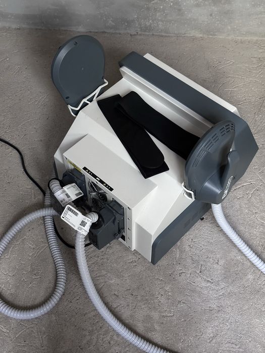 Maszyna fitness modelowanie sylwetki EMS ZERO elektrostymulacja mięśni