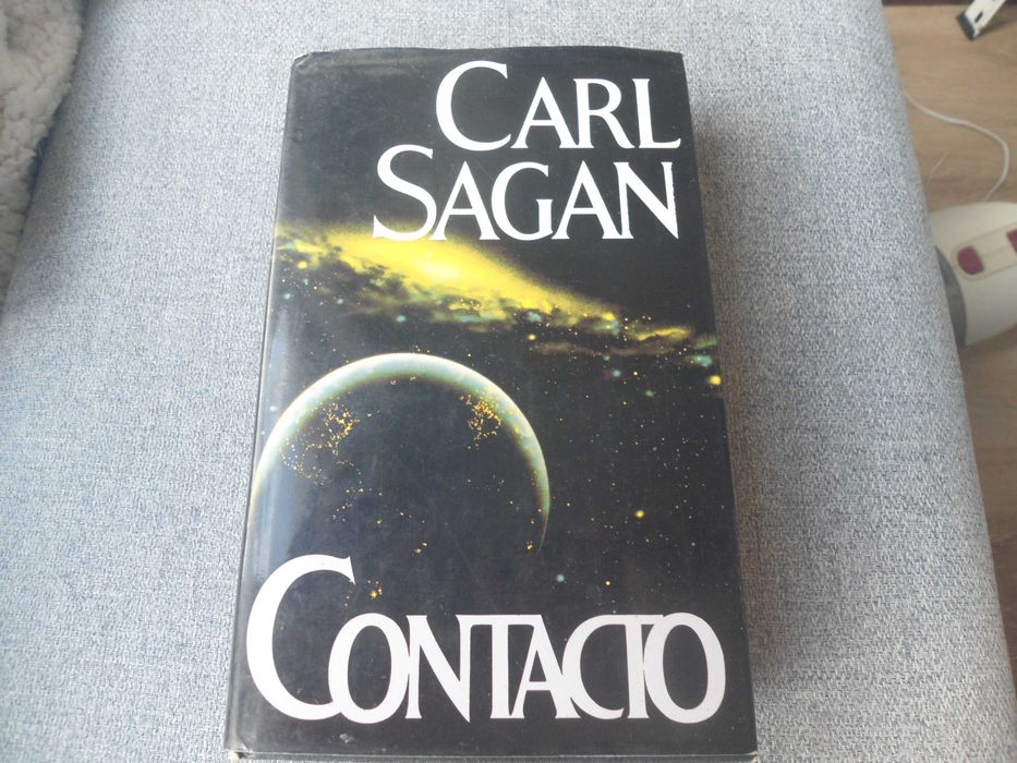 Contacto por Carl Sagan