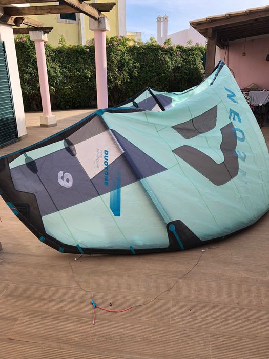 Vendo kite Duotone Neo SLS 9m com barra Click Bar (small size)