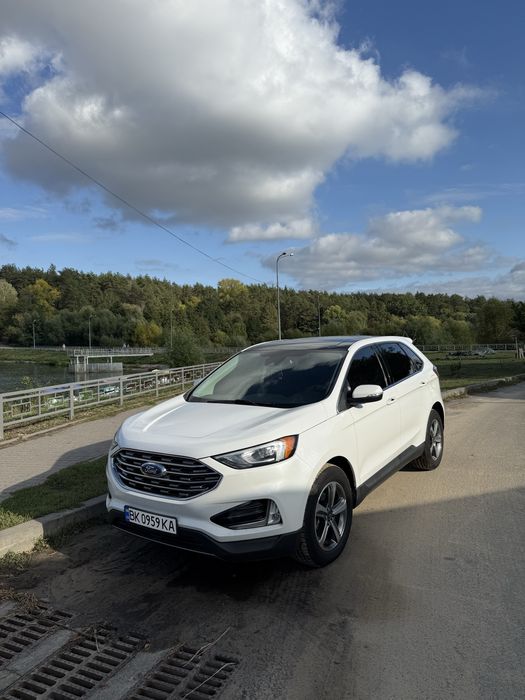 Автомобіль Ford Edge 2020