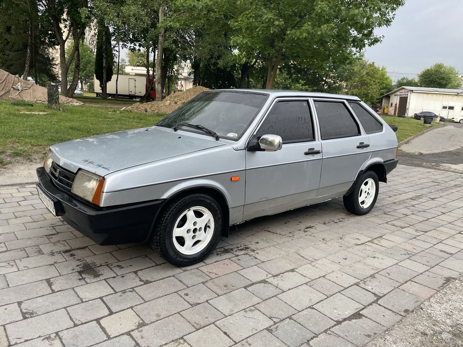 Продаю Ваз 2109.