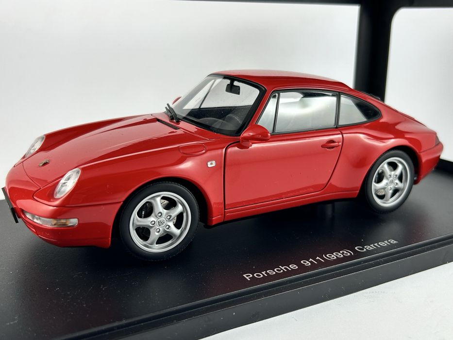 AUTOart Porsche 911 996