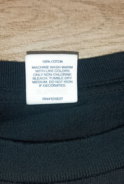 Футболка supreme