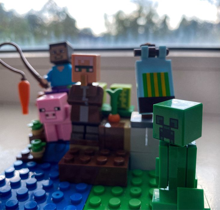 Конструктор Minecraft Майнкрафт Схованка в лісі