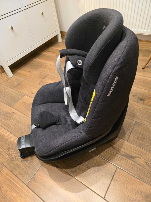 Fotelik MAXI-COSI PEARL i-size 9-18 kg z bazą