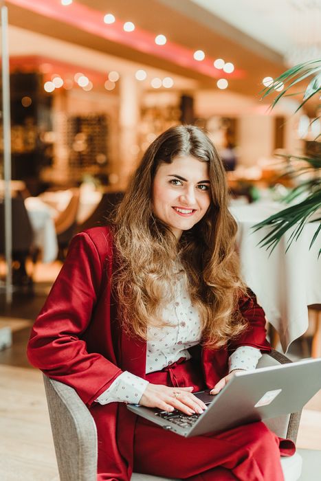 Перекладач з/на англійську та німецьку мови будь-якої складності