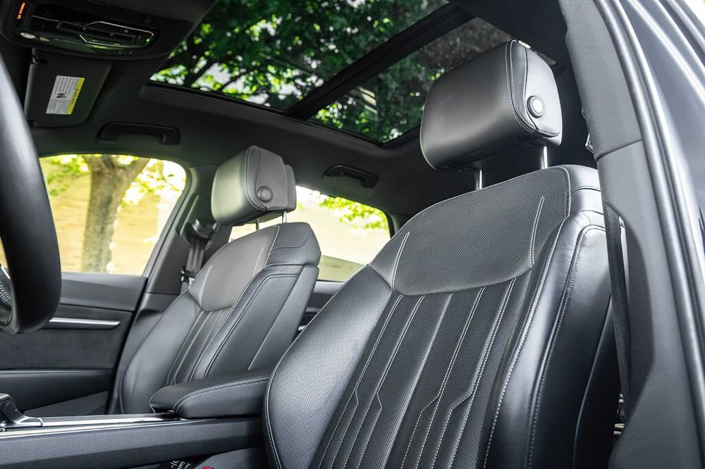 Audi e-tron      2019