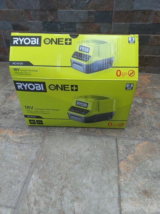 Carregador Rápido Ryobi ONE+ 18V RC18120 – Como Novo na Caixa