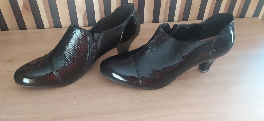 Buty damskie roz 41