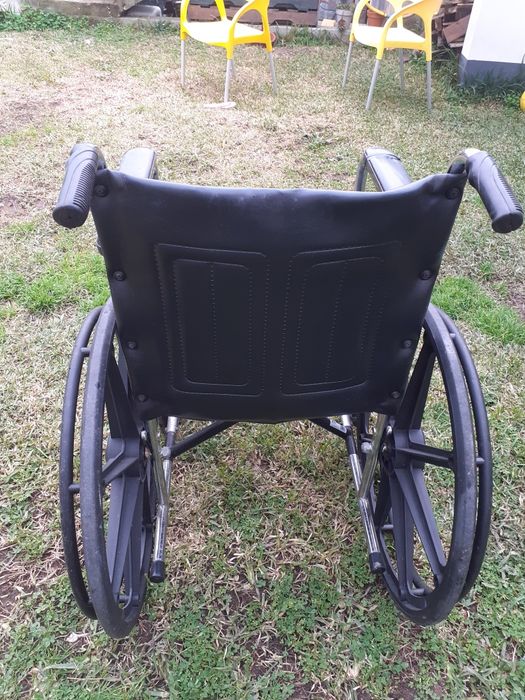 Cadeira rodas usada