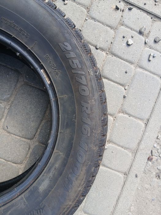 Sprzedam opony Kormoran SNOW całoroczne 215/70 R 16