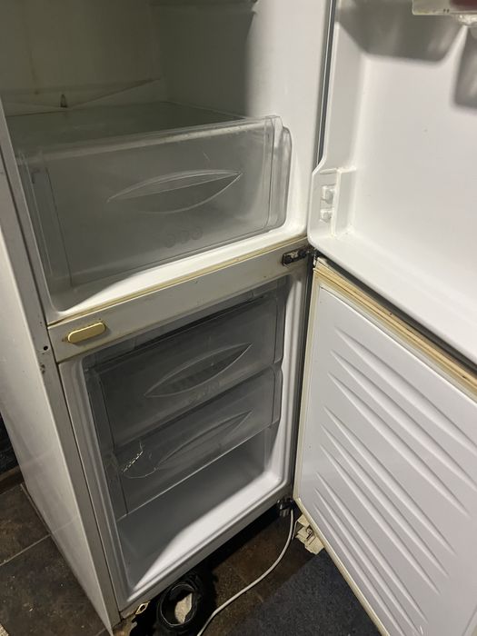 Холодильник двокамерний LG