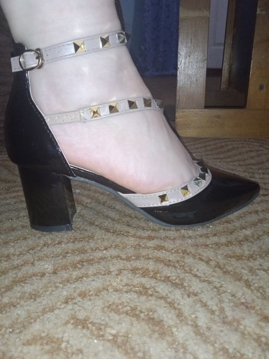 Туфлі,туфельки,лодочки