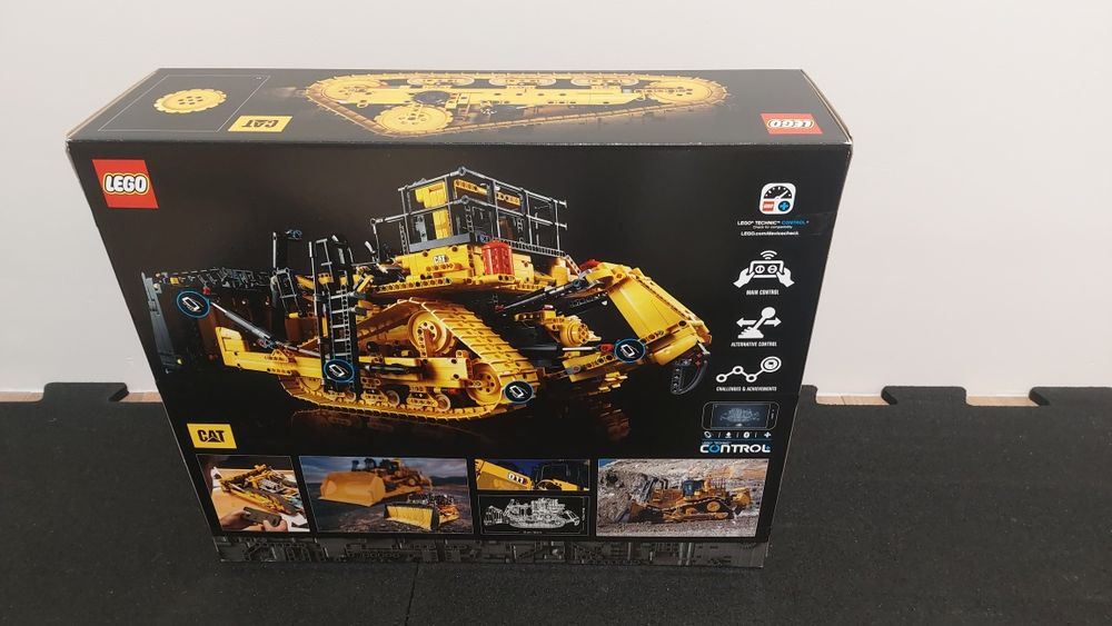 Lego Technic 42131 Sterowany przez aplikację buldożer Cat D11