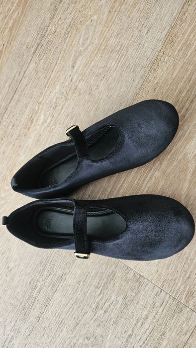 Czarne balerinki welurowe H&M r. 34 – Mary Jane / wizytowe