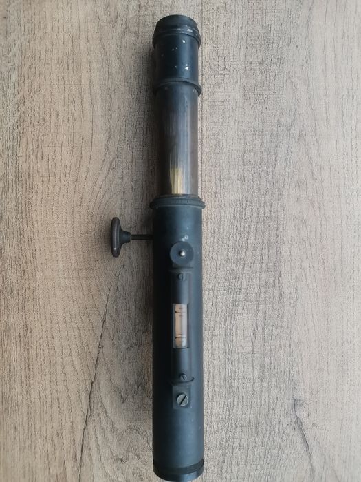 Stary mosiężny niwelator geodezyjnych - przedwojenny