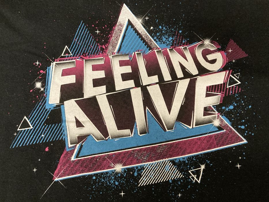 3 t-shirts Alive