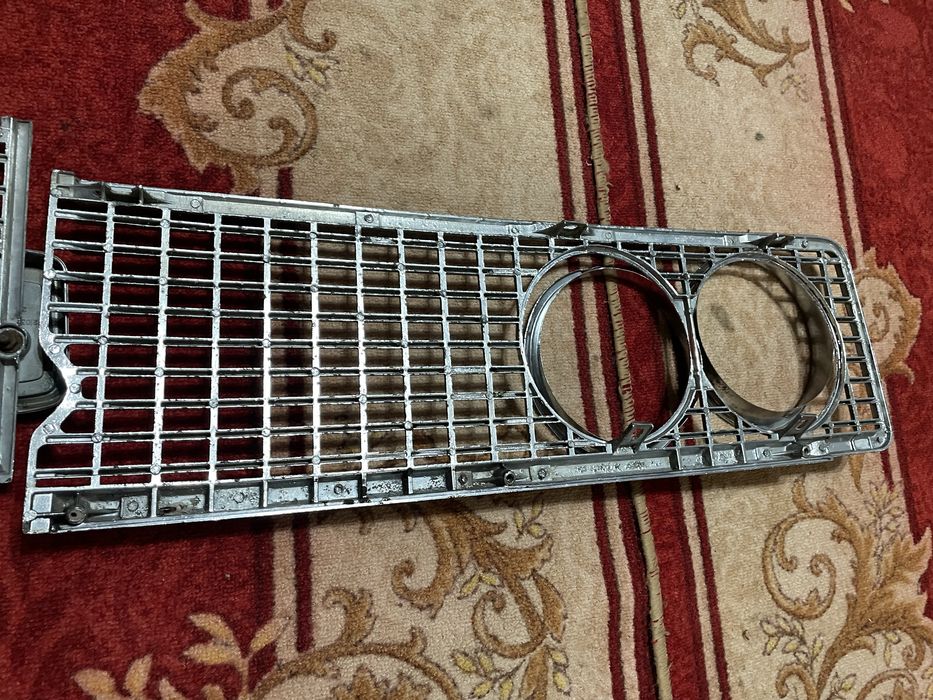 Продам решітку ваз 2103