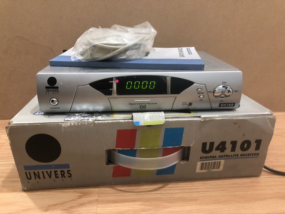 Recetor Digital - funcional - Univers 4102