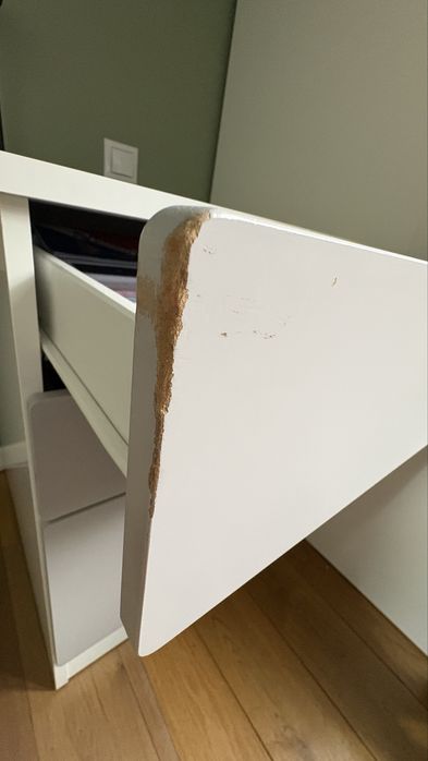 Łóżko na antresoli z biurkiem z 4 szufladami, materac 90x200 cm