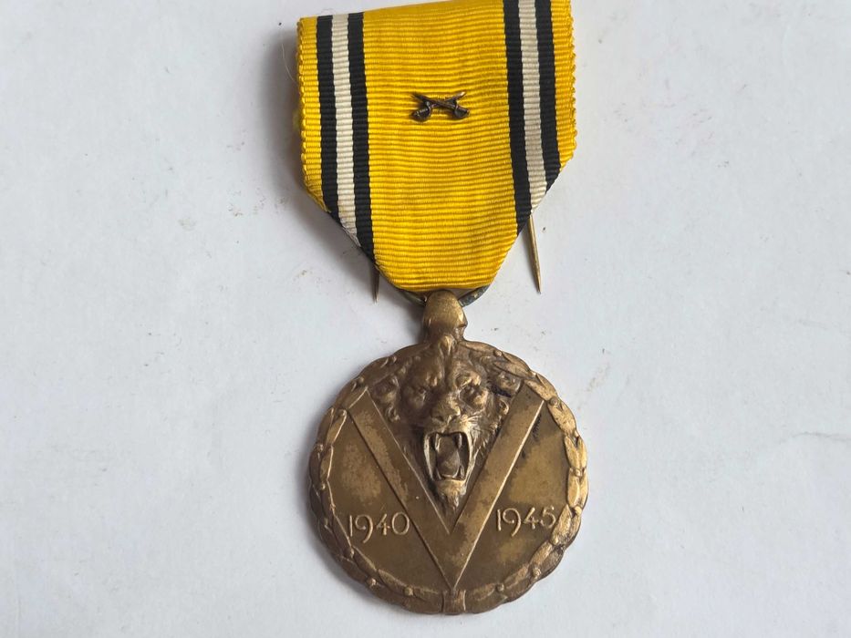 Belgijski Medal Pamiątkowy za Wojnę 1940-1945 oryginał
