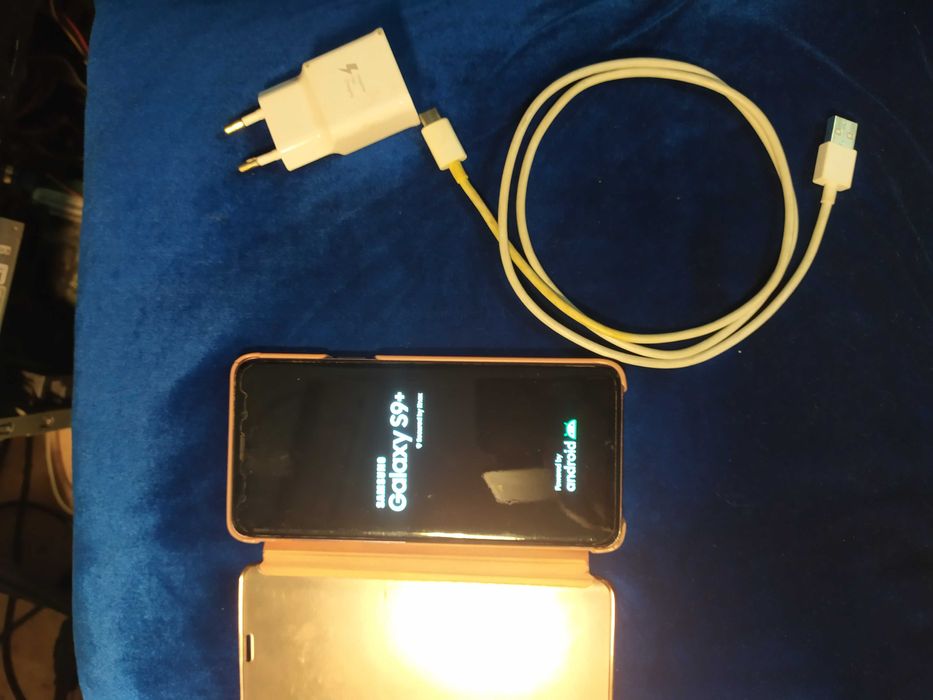 смартфон Samsung Galaksy S9+